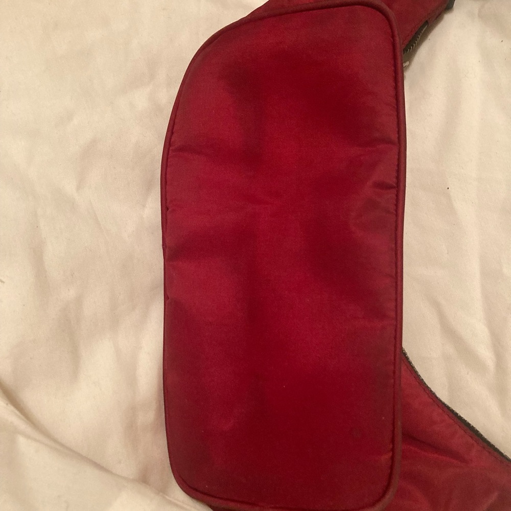 Vintage PRADA red pochette bag - Picture 9 of 10